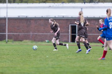 Bild 49 - wCJ VfL Pinneberg3 - St.Pauli : Ergebnis: 2:1